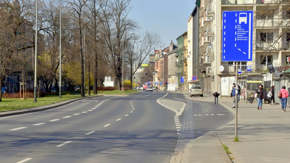 Krak�w AlMa
PHOTO: ALBIN MARCINIAK / EAST NEWS obiekty i ulice w Krakowie, puste ulice w Krakowie, zabytki Krakowa n/z Aleje Trzech Wieszczow
Albin Marciniak