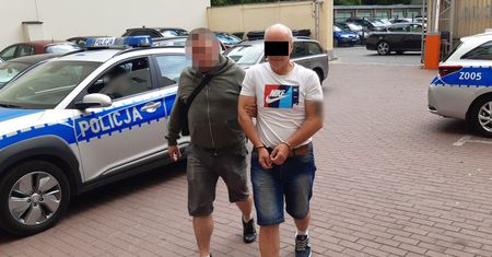 Dramat w Warszawie. 53-latka poznała go w serwisie randkowym