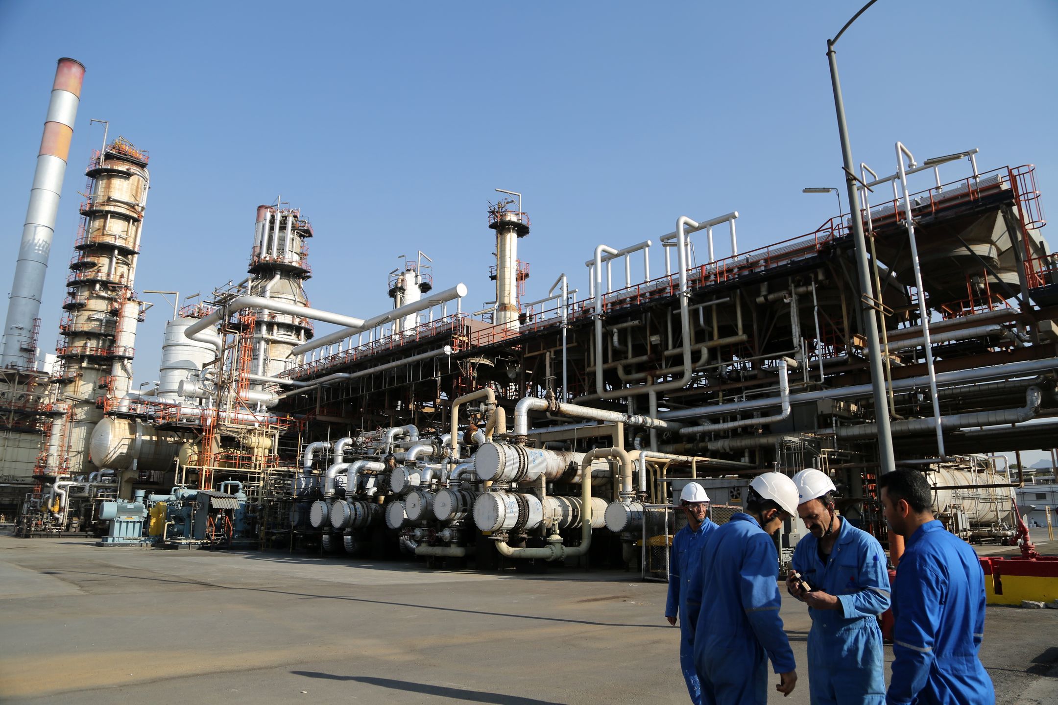 Isfahan Oil and Gas Refinery Company in Iran
ISFAHAN, IRAN, NOVEMBER 08: A general view of Isfahan Refinery, one of the largest refineries in Iran and is considered as the first refinery in the country in terms of diversity of petroleum products in Isfahan, Iran on November 08, 2023. The products of this refinery include liquefied gas, gasoline, gas oil, aviation fuel types, kerosene, solvents, crude oil and sulfur. (Photo by Fatemeh Bahrami/Anadolu via Getty Images)
Anadolu
company, esfahan oil refinery company, isfahan oil and gas refinery company, oil, petroleum, petroleum products