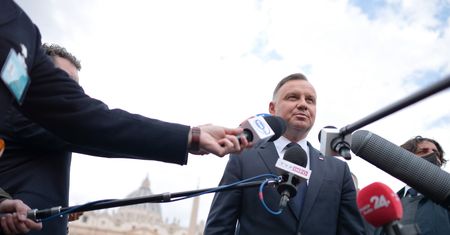 Andrzej Duda liderem sondażu. "Efekt wojny w Ukrainie"