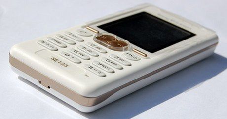 Sony Ericsson K330 i W890 w kolorach złota