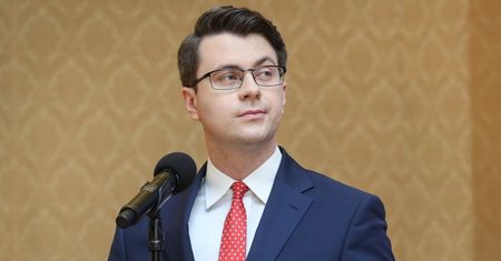 Powrót do szkół. Piotr Mueller: sytuacja jest dobrze zorganizowana