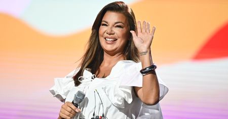 Rozbawiona Edyta Górniak ujawnia, ile trzeba jej zapłacić, żeby NIE ŚPIEWAŁA JUŻ HYMNU. "Ja wezmę te pieniądze"