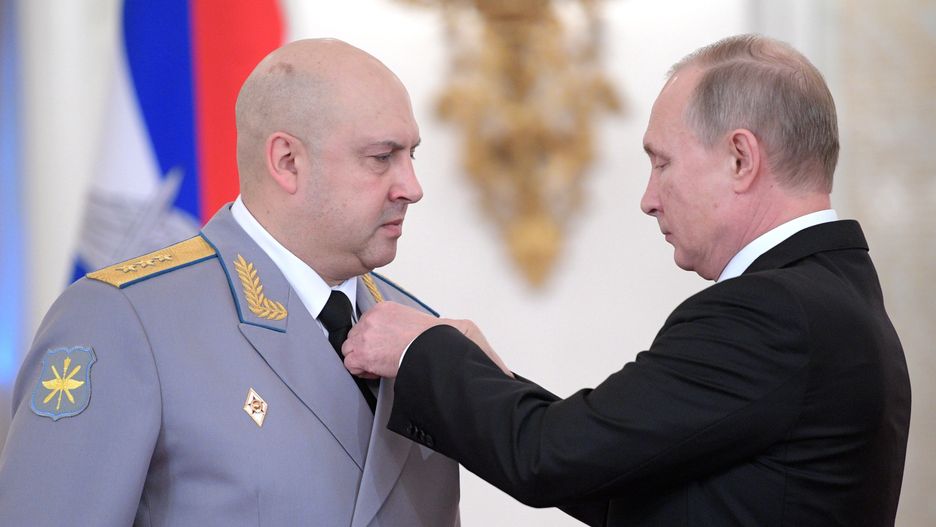 Według Ria Novosti gen. Surowikin miał stracić swoje funkcje