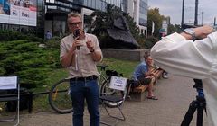 Jacek Żakowski zbierał podpisy dla kandydata Obywateli RP na senatora. „To postawa obywatelska i brak hipokryzji”