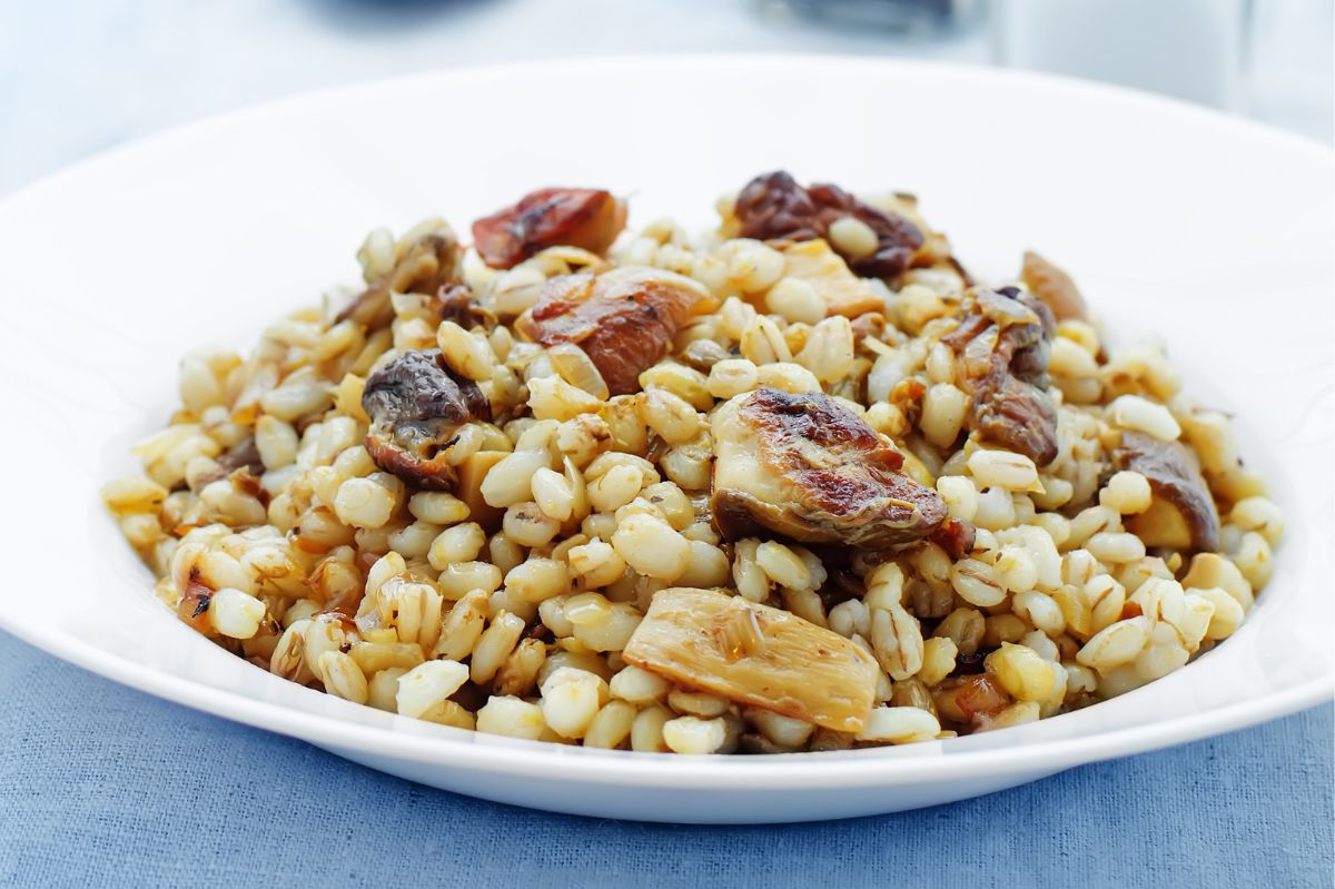 Christmas groats with mushrooms, also known as the Czech delicacy called kuba.