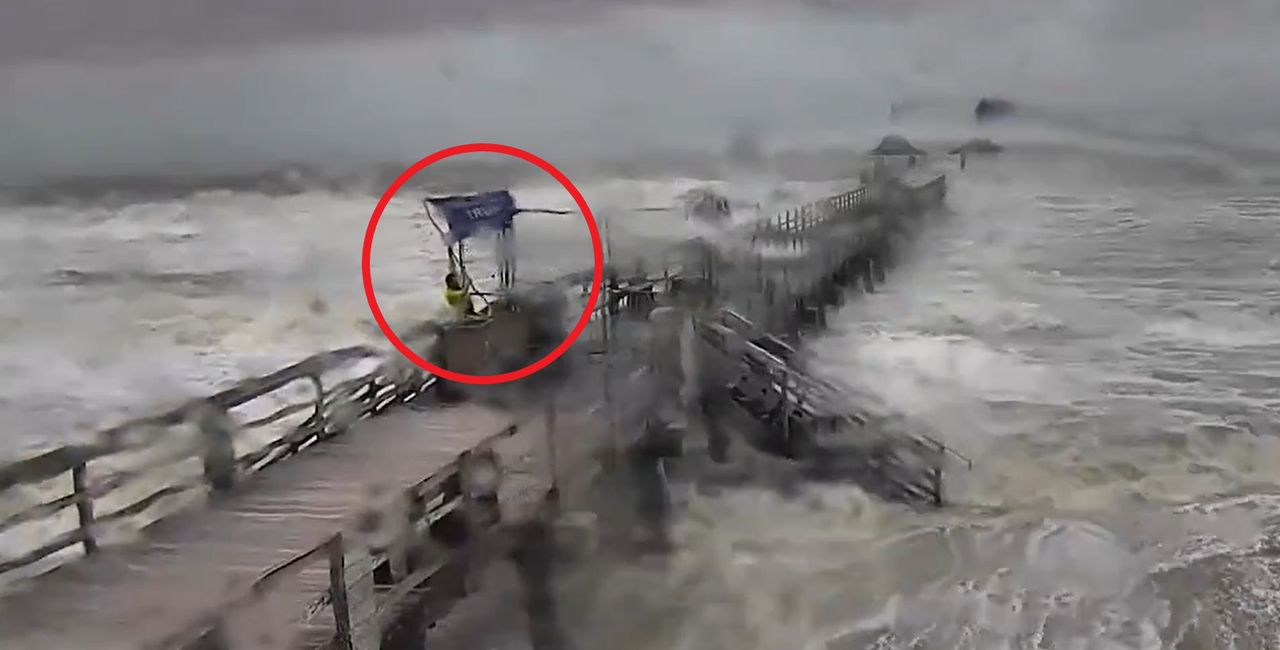 Pier in the town of Naples. A supporter of Donald Trump hung a flag with Donald Trump's name on the pier.