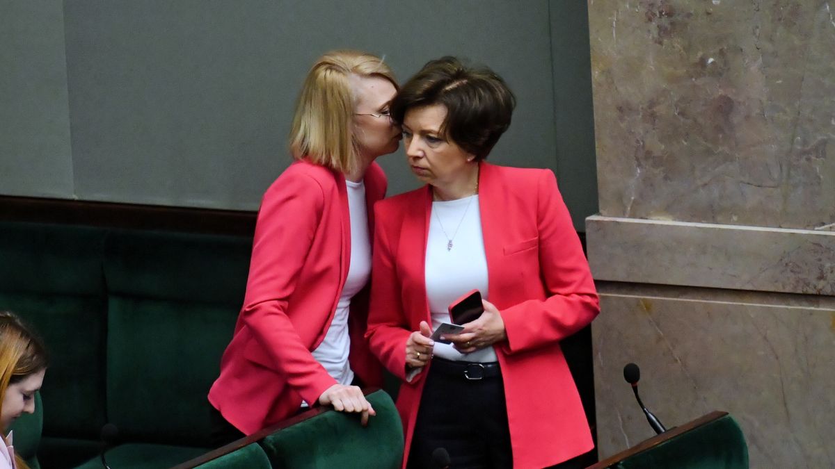 Na zdjęciu minister Marlena Maląg w trakcie posiedzenia sejmowego