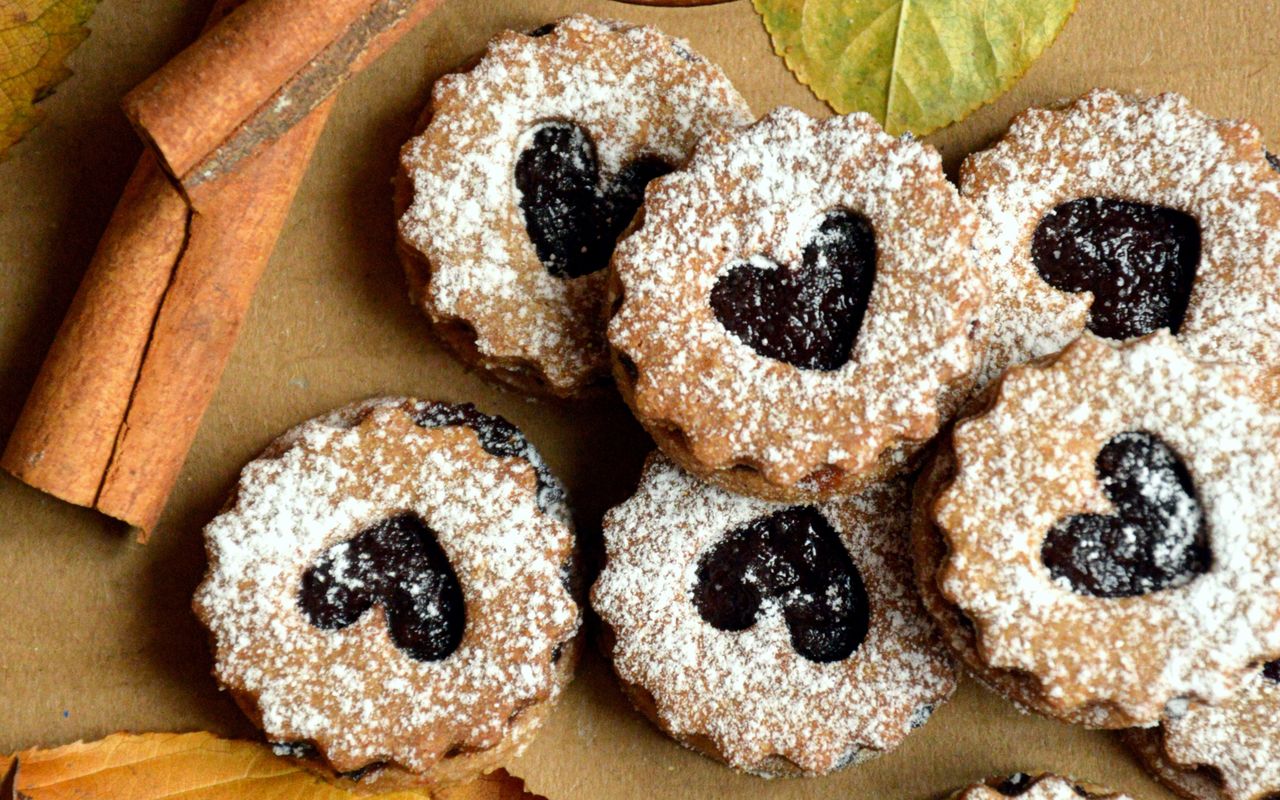 Grandma's buttery marmalade cookies: A timeless treat