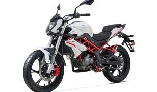 Benelli BN 125 - cena, informacje, dane techniczne