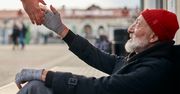 Kary pieniężne dla żebraków w Hiszpanii. Wykorzystują psy do zbierania jałmużny