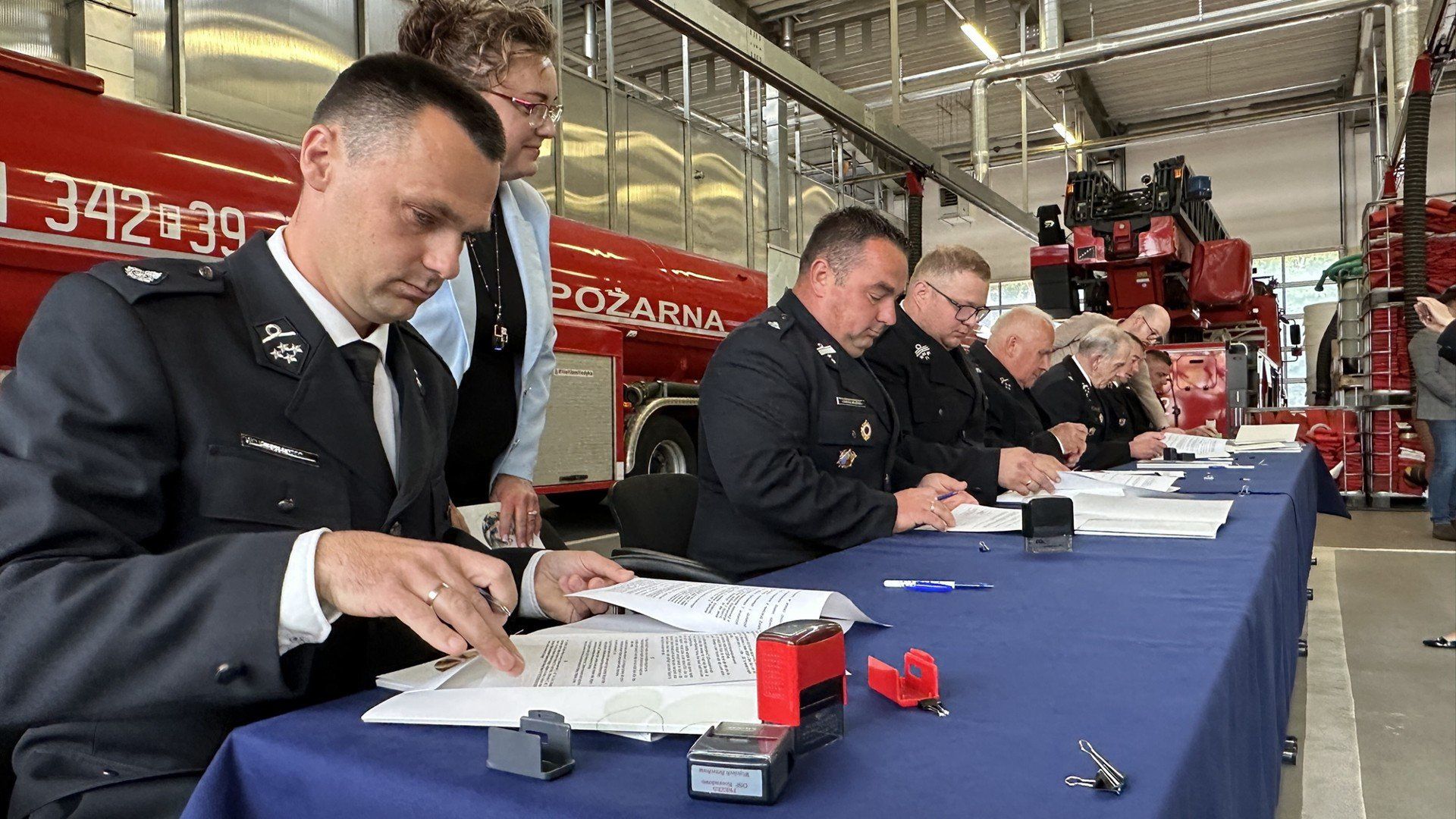 W Zielonej Górze podpisano umowy z Beneficjentami Programu „LUBUSKI STRAŻAK - Wsparcie jednostek OSP w 2025 roku”