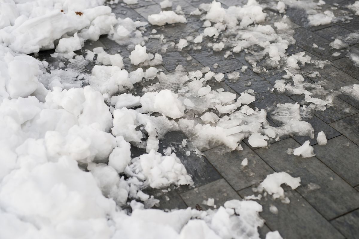 Pogoda na wtorek. Chmury, mgły i marznące opady nad Polską 