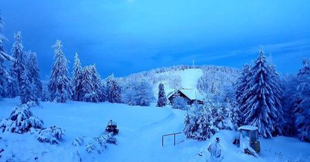 Beskidy. Odwilż w górach. Na szlakach lepiej uważać, bo jest bardzo ślisko