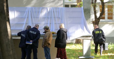 Zwłoki 20-latki na balkonie akademika AWF. Studenci mówią, co mogło się stać. Kim była kobieta?