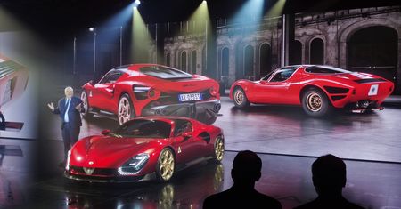 Premiera: Alfa Romeo 33 Stradale - reprezentuje to, co najpiękniejsze w motoryzacji