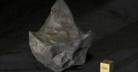 Ma niezwykłą strukturę. Podróżował przez kosmos przez 2 mln lat