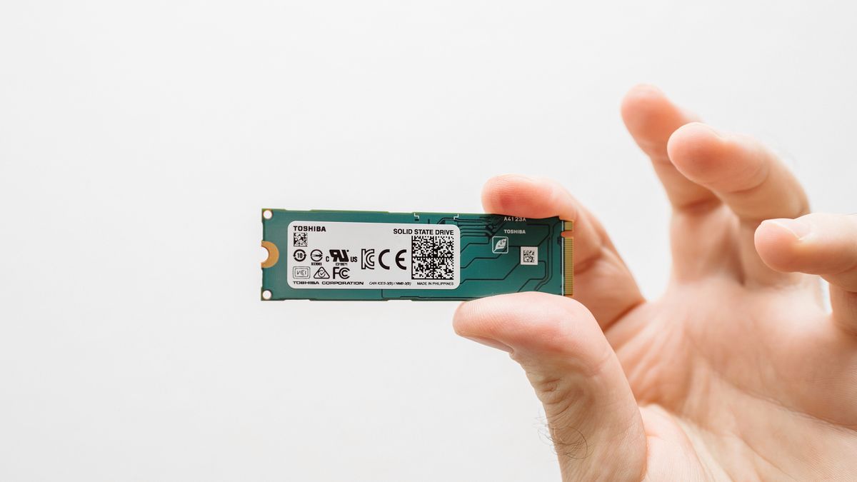Dysk SSD NVMe z depositphotos