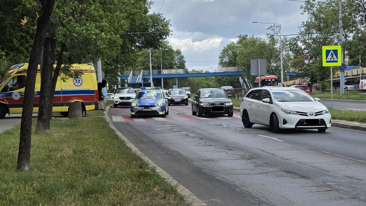 Kierująca audi potrąciła mężczyznę na przejściu dla pieszych na al. Andersa