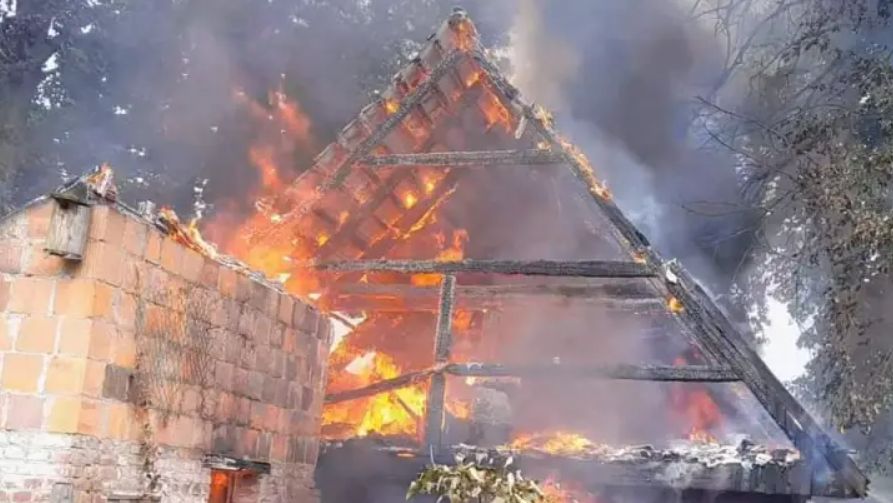 Pożar budynku mieszkalnego 