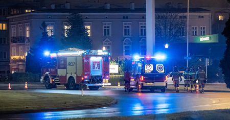 Kolizja na rondzie Solidarności w Pile. Sprawca ukarany mandatem