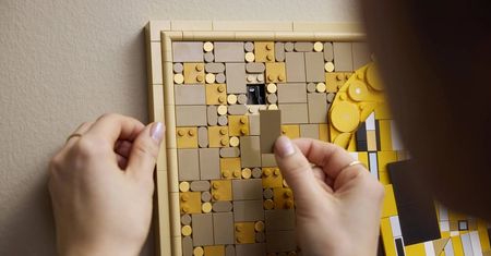 LEGO sprzedaje słynny obraz w kawałkach. Cena? Prawie 1300 zł