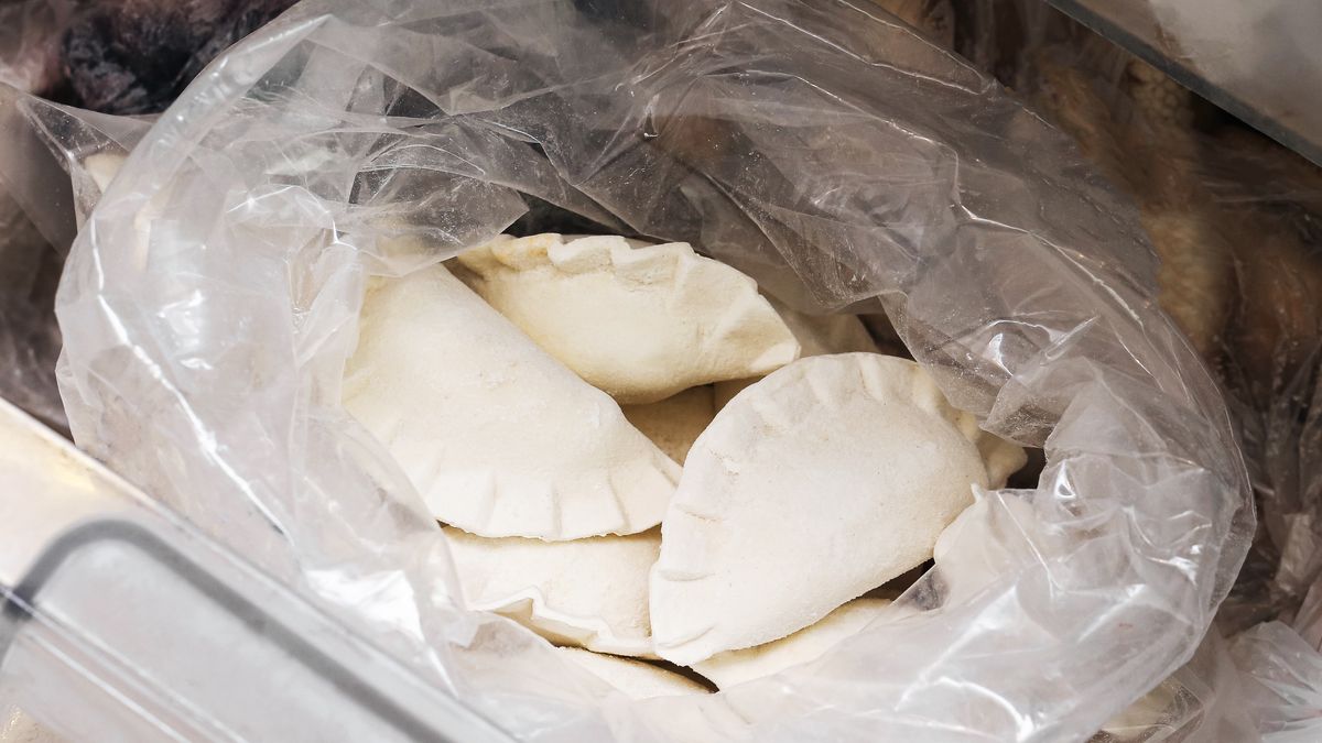 Ile trzymać mrożone pierogi w zamrażarce? 