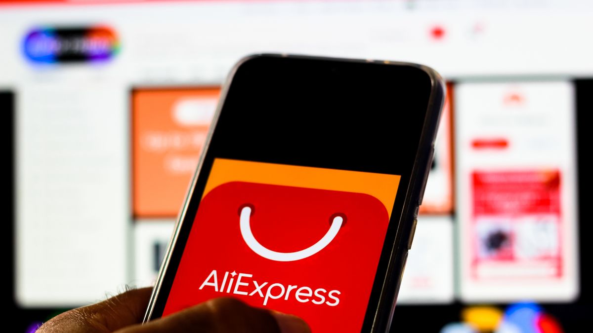 BRAZIL - 2019/11/30: In this photo illustration the AliExpress logo is displayed on a smartphone. (Photo Illustration by Rafael Henrique/SOPA Images/LightRocket via Getty Images)