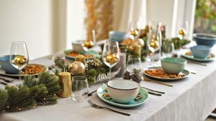 Jak urządzić świąteczny stół? Pomysły, które podbijają Internet