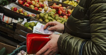 Sytuacja finansowa Polaków. 38 proc. ma problemy z finansami