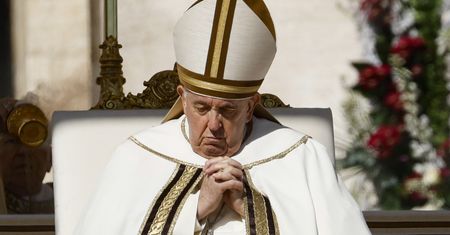 Wielkanocne orędzie papieża. "Światło Wielkanocy dla ludu Rosji"