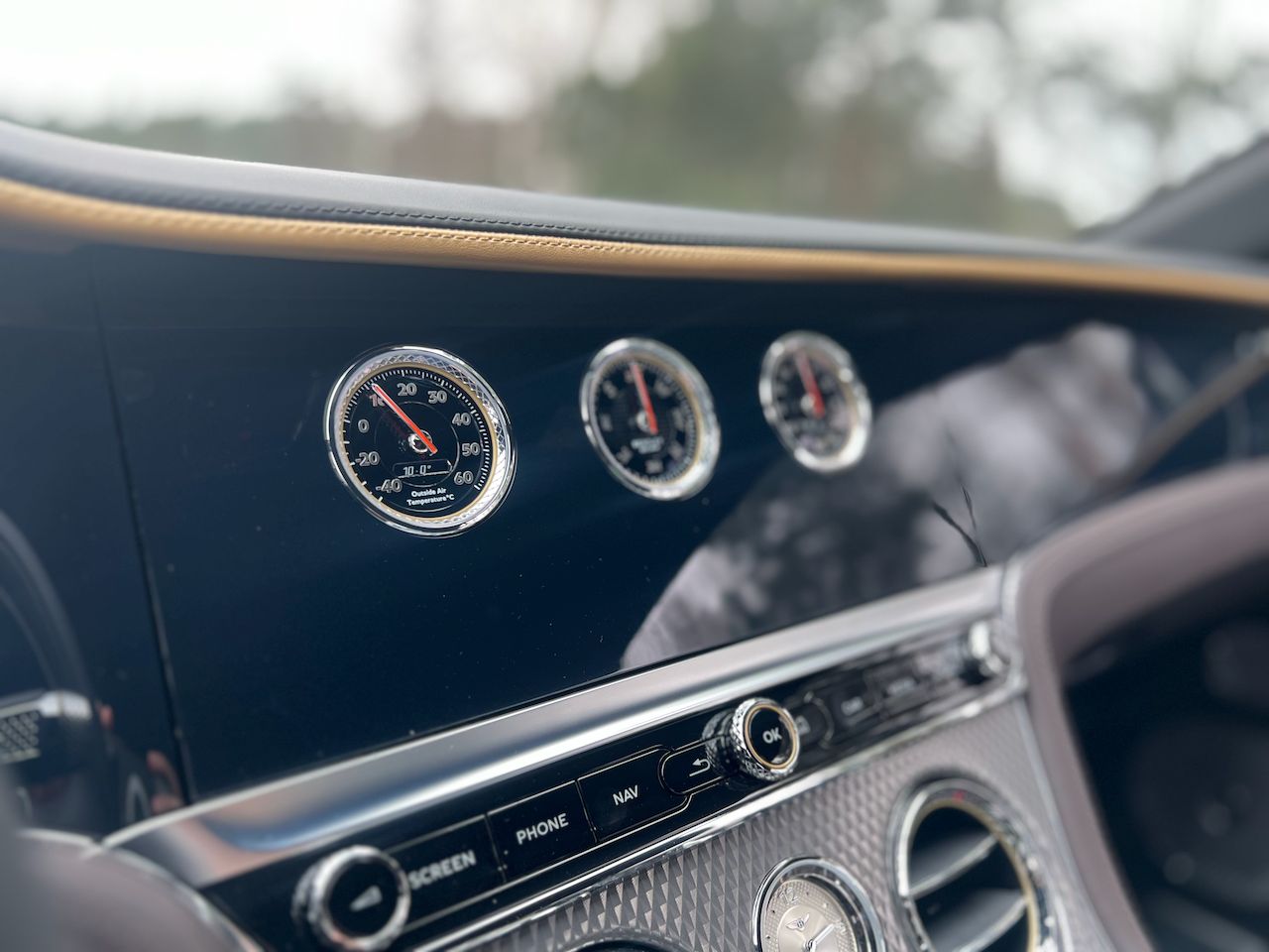 Bentley GTC Mulliner W12