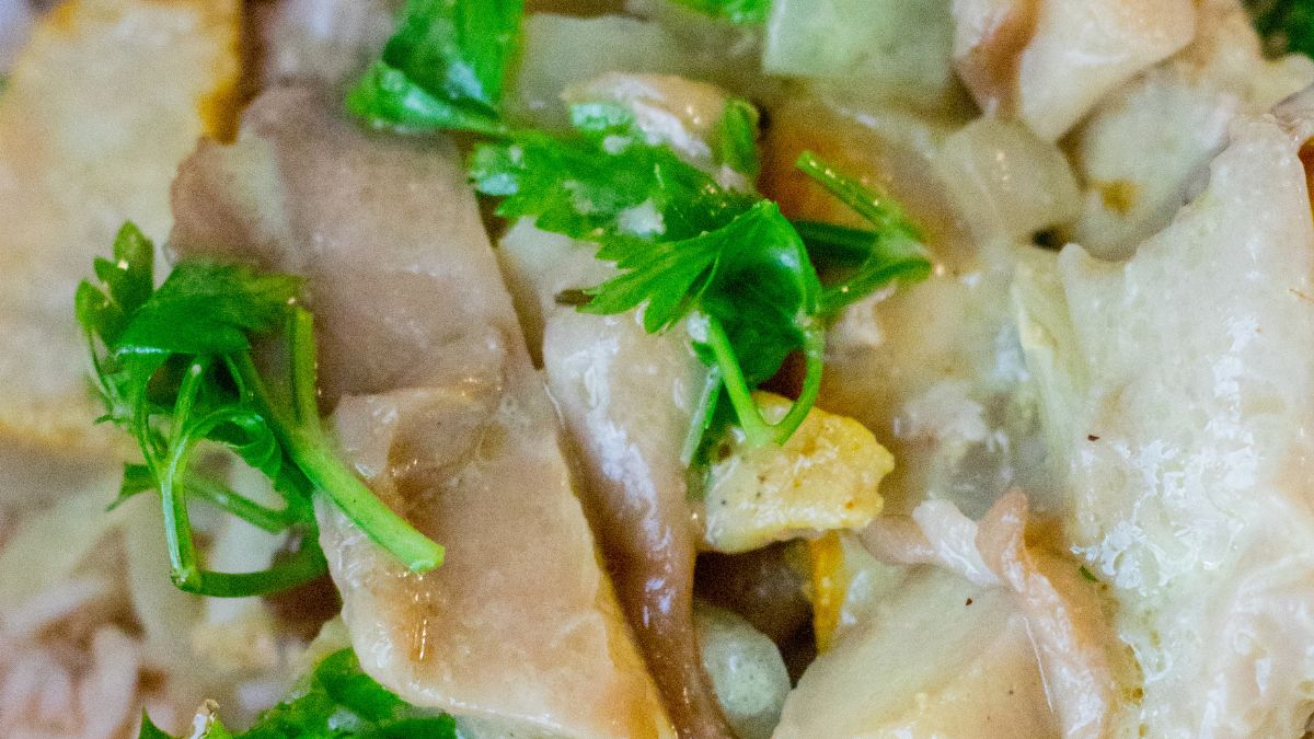 Boczniak sprawdzi się jako wegański zamiennik śledzia