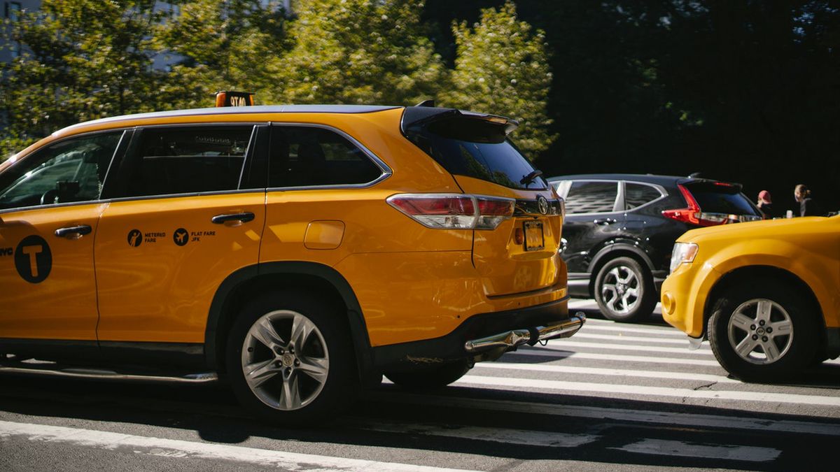 Jak i gdzie ubezpieczyć samochody o niezwykłym przeznaczeniu?