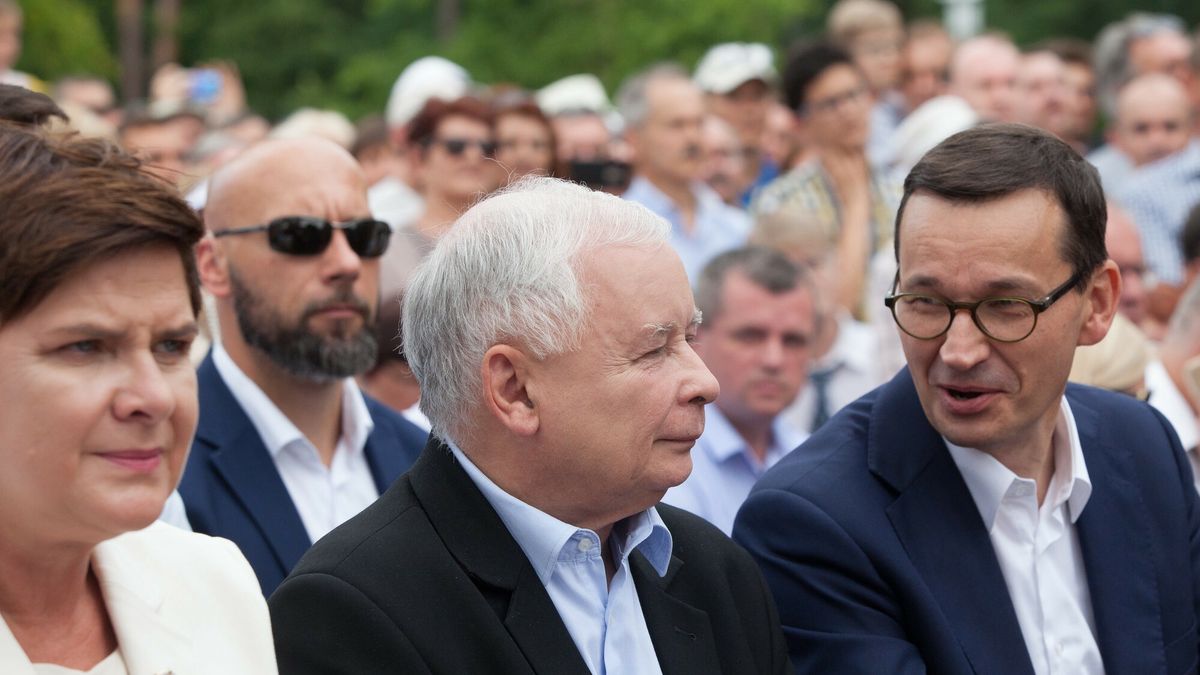 PiS nie chwali się konsekwencjami niższego wieku emerytalnego dla Polaków