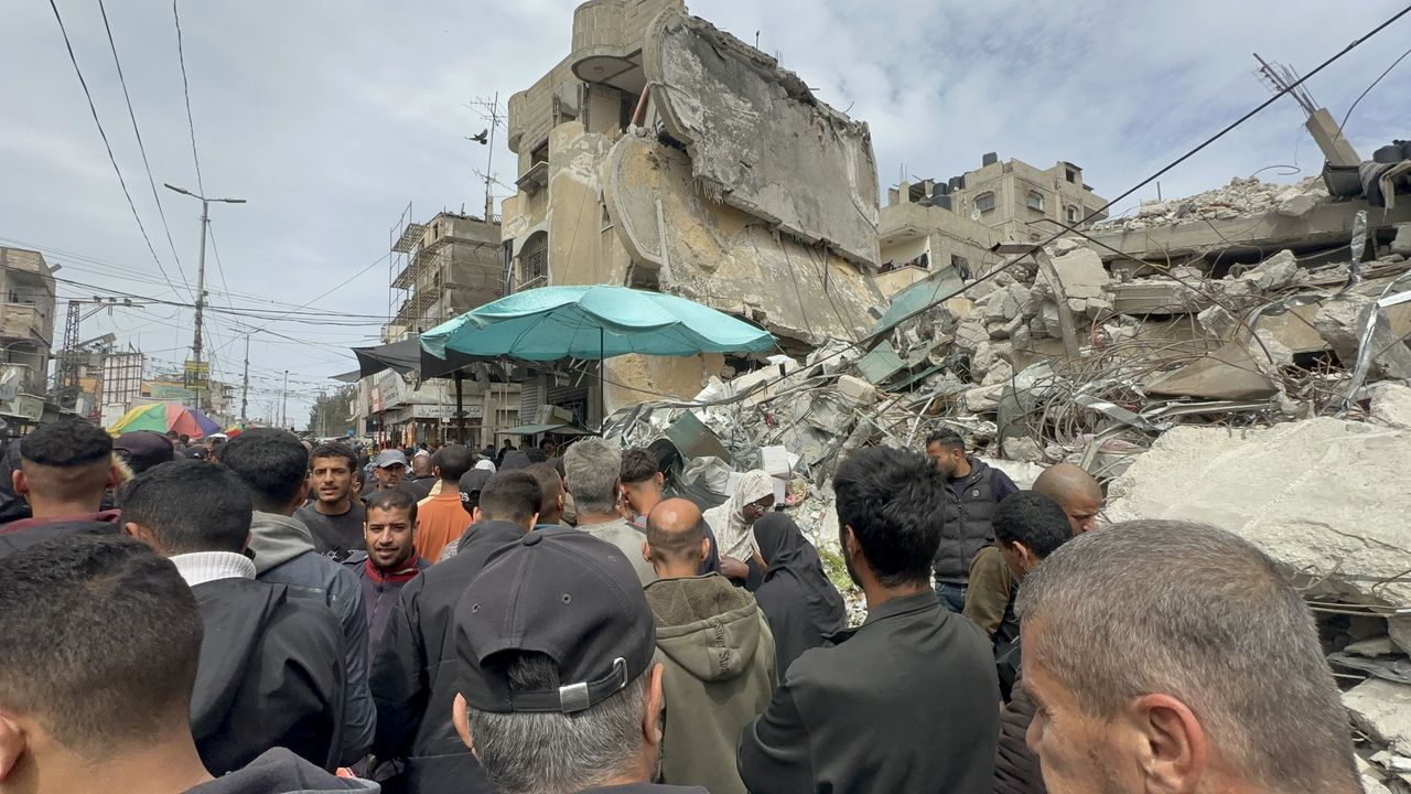 Israeli airstrikes in Gaza kill 20 amid escalating conflict