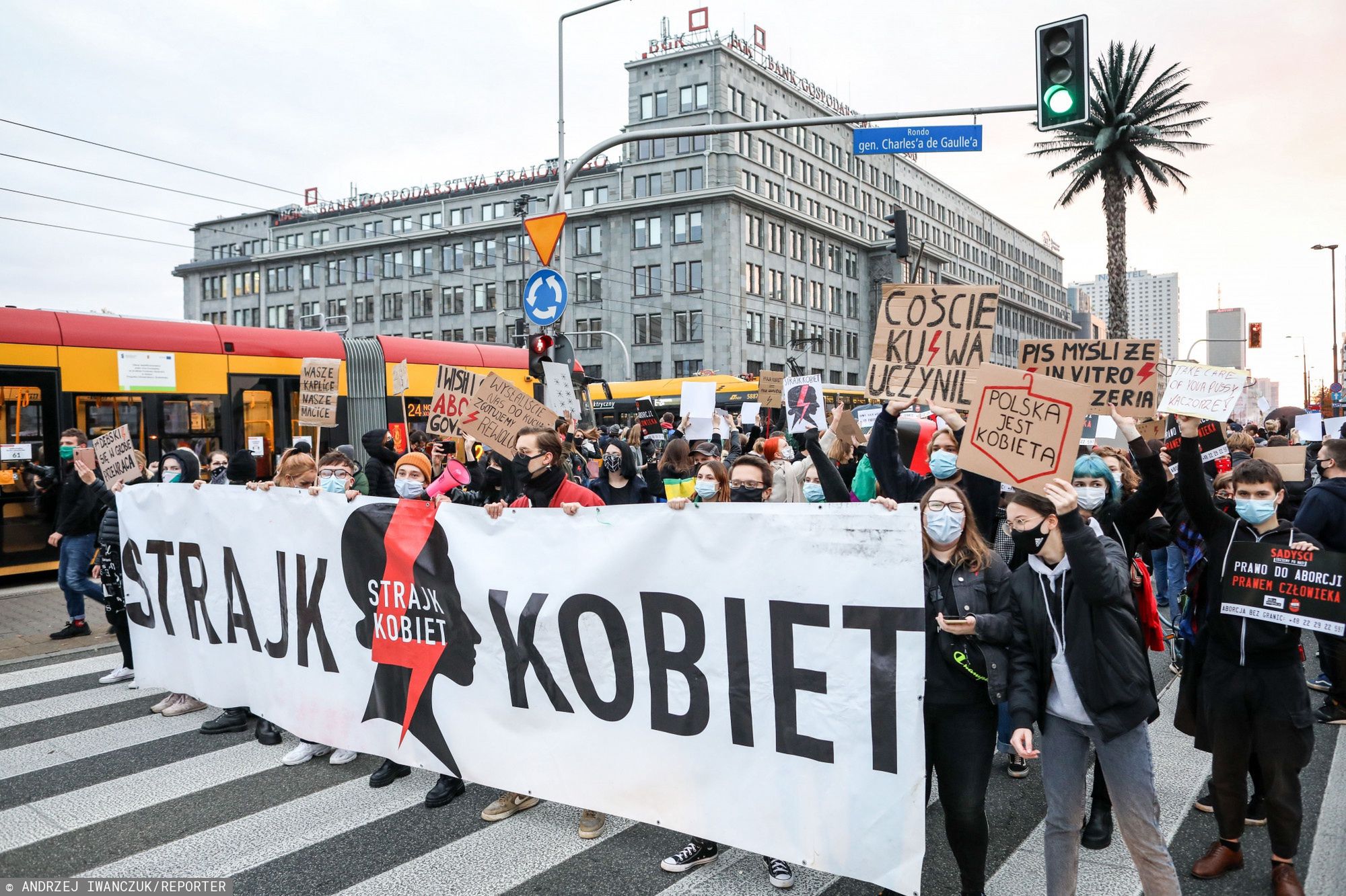 Muminki odcinają się od Kai Godek