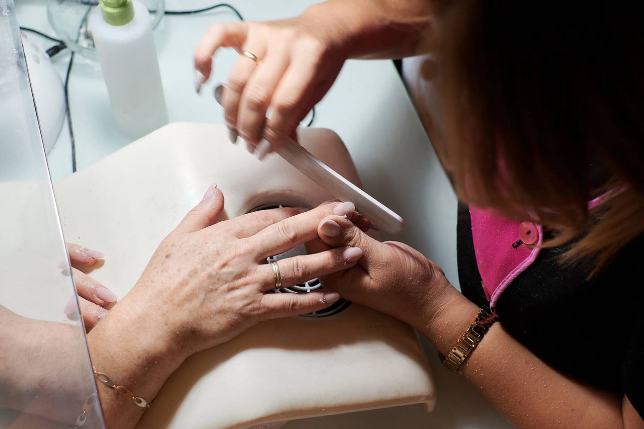 Jak optycznie odmłodzić dłonie? 