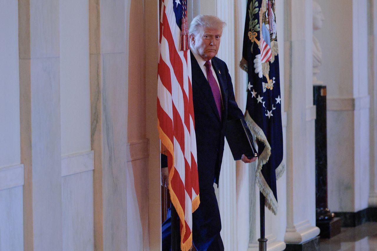 Oświadczenie majątkowe Trumpa. Od kryptowalut do nieruchomości i drogiej Biblii