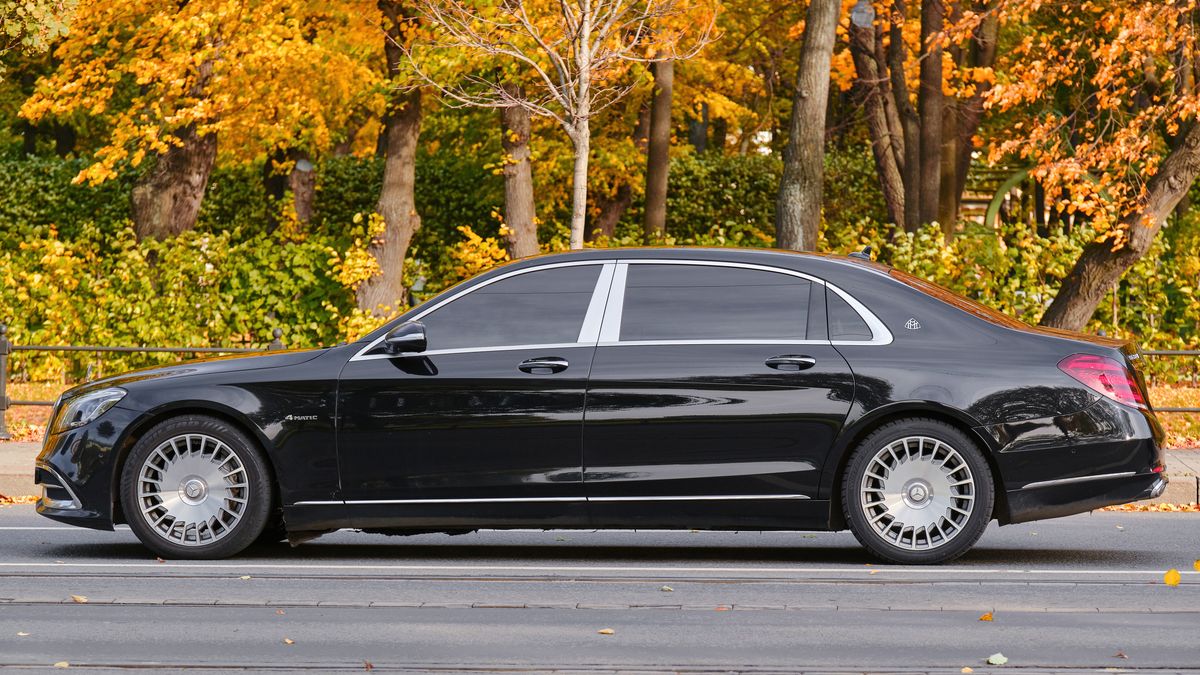 Maybach to najbardziej luksusowe samochody spod znaku Mercedesa. Za tę markę oraz AMG i klasę G odpowiada Philipp Schiemer