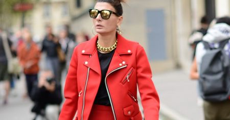 STREET STYLE: Total look! Giovanna Battaglia w hipnotyzującej czerwieni