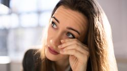 Drganie powieki to ważny sygnał. Organizm wysyła wiadomość