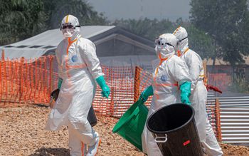 Specjalny lot z DRK do Londynu. Pasażer może być zakażony