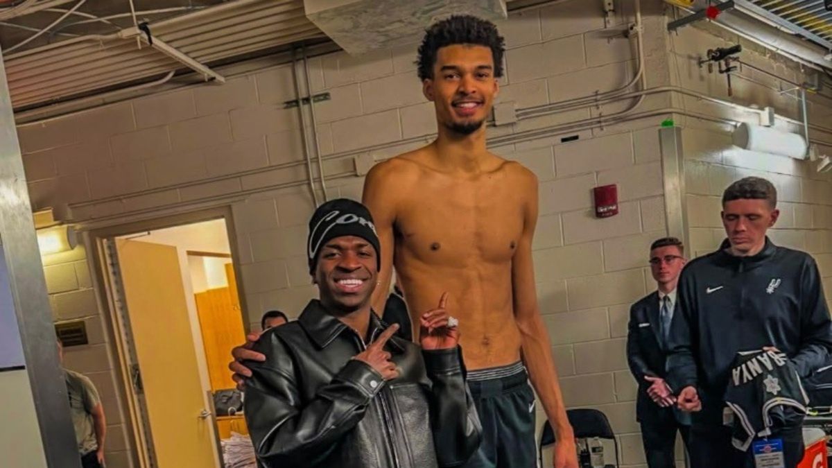 Vinicius Junior i Victor Wembanyama na wspólnym zdjęciu
