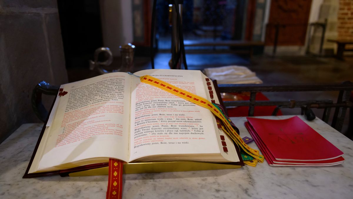 Abp Jędraszewski apelował o czytanie Pisma Świętego