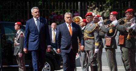 Orban krytykuje NATO: Przy takiej strategii Ukraina nie pokona Rosji
