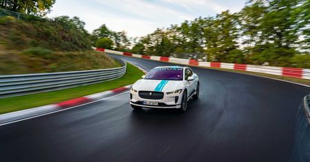 Znak czasów. Elektryczny Jaguar I-Pace został Ring Taxi