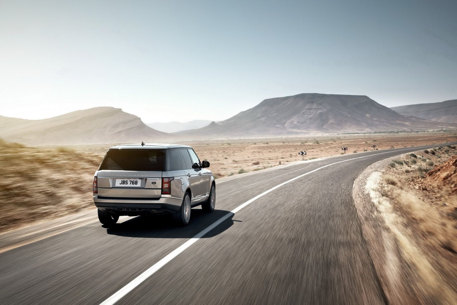 Nowy Ranger Rover (2013) w obszernej galerii 31