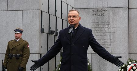 Emerytura nie dla Andrzeja Dudy. "Będę zawsze do waszej dyspozycji"