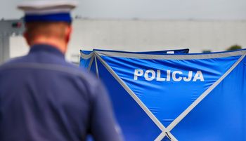 Skakali przez tory. Tragedia. 26-latek nie żyje